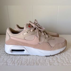 EUC in box Nike Air Max